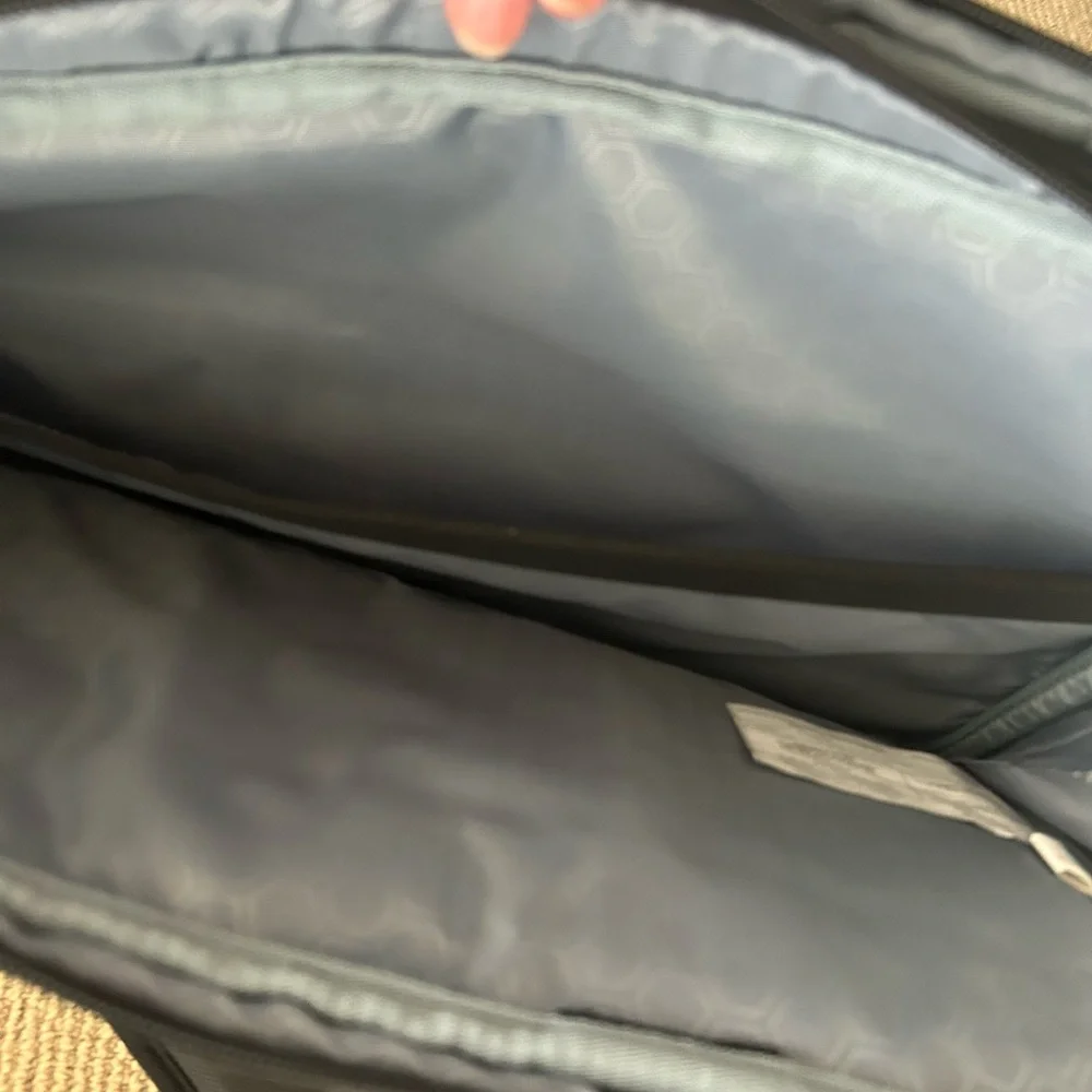 Dell Pro Briefcase / Laptop Bag in Black Like New Holds Multiple Devices